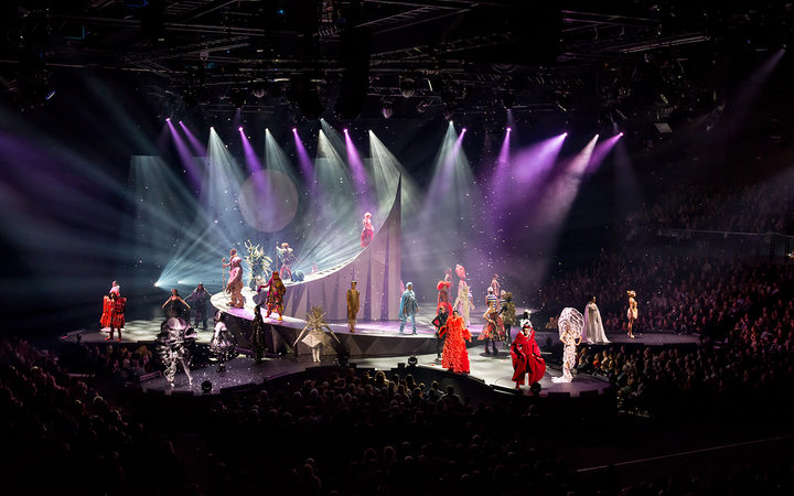 eight_col_World_of_WearableArt_2017_Open_Section